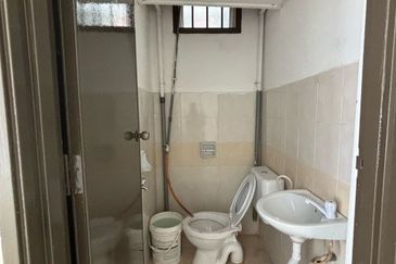 Bandar Pulai Jaya Shop Apartment 1st Floor Renovated Unit For Sale