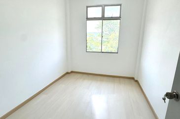 Ria 2 Apartment, Taman Megah Ria