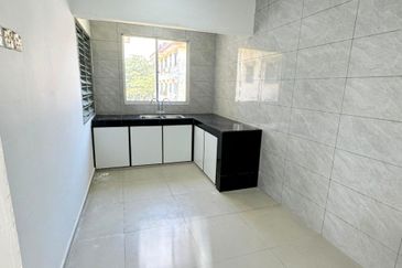 Ria 2 Apartment, Taman Megah Ria