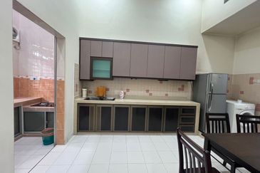 KCC @ Jalan Gemilng Single Storey Terrace House For Rent