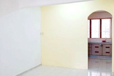 Flat Taman Ungku Tun Aminah