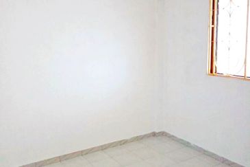 Flat Taman Ungku Tun Aminah