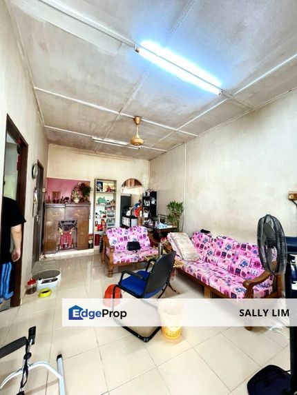 Taman Teratai Jalan Lumpit Single Storey Low Cost House, Johor, Johor Bahru