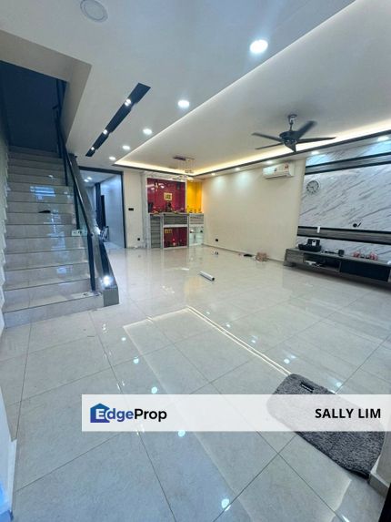 Bestari Indah @ Lily 2 Double Storey Renovated & 24hrs G&G, Johor, Ulu Tiram