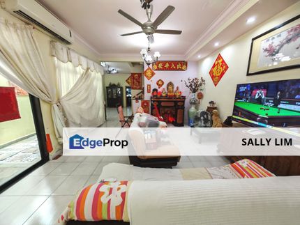 Taman Sutera Utama 2.5 Storey Terrace House Fully Renovated, Johor, Skudai
