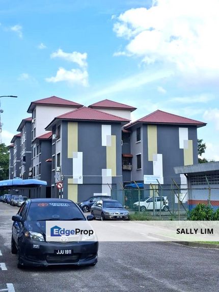 Taman Austin Perdana Flat 3 Room Original Unit For Sale, Johor, Johor Bahru