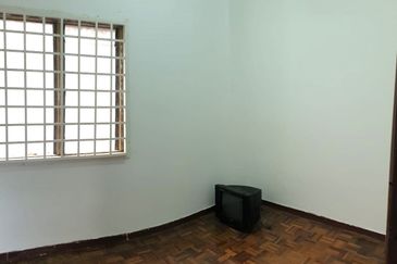 Ria 1 Apartment, Taman Megah Ria