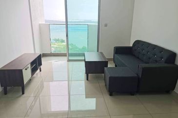 Meridin Bayvue Apartment