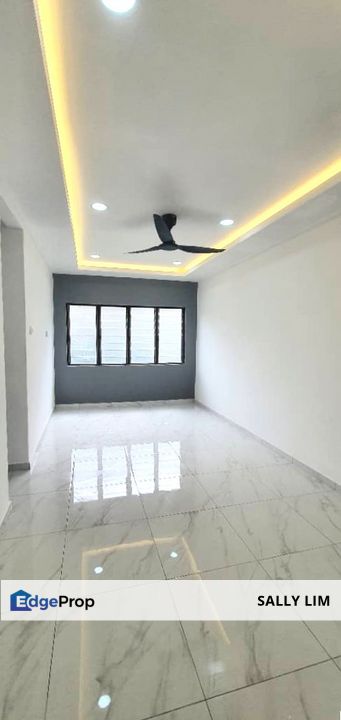 Pasir Gudang Rumah Pangsa Air Biru Low Cost Flat Level 1 For Sale, Johor, Pasir Gudang