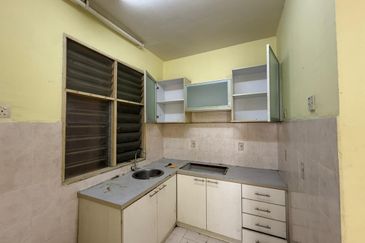 Villa Krystal, Bandar Selesa Jaya