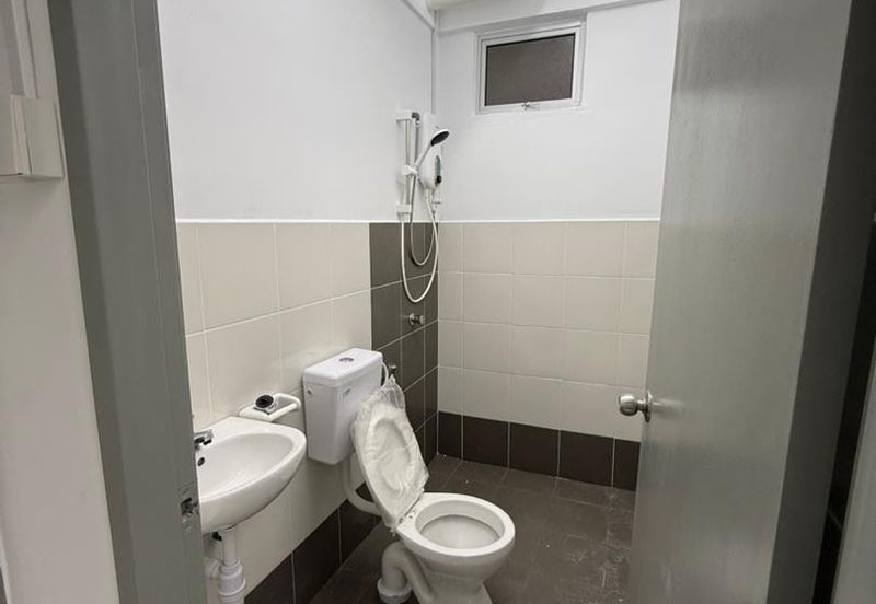 Pangsapuri Cendera Pulai Mutiara Flat For Rent (Lift / Gated & Guarded(