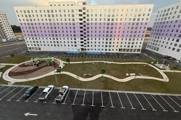 Pangsapuri Cendera Pulai Mutiara Flat For Rent (Lift / Gated & Guarded(