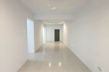 Pangsapuri Cendera Pulai Mutiara Flat For Rent (Lift / Gated & Guarded(