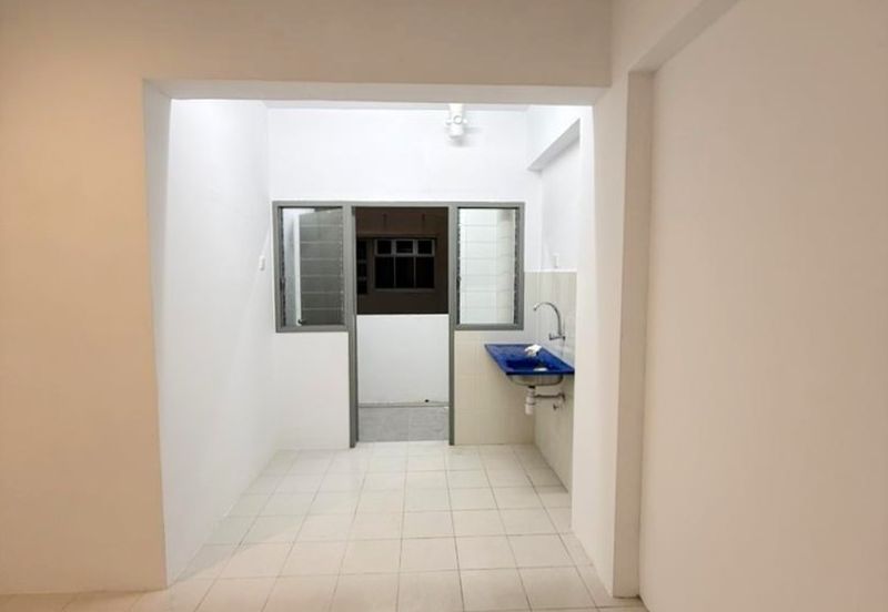 Pangsapuri Cendera Pulai Mutiara Flat For Rent (Lift / Gated & Guarded(