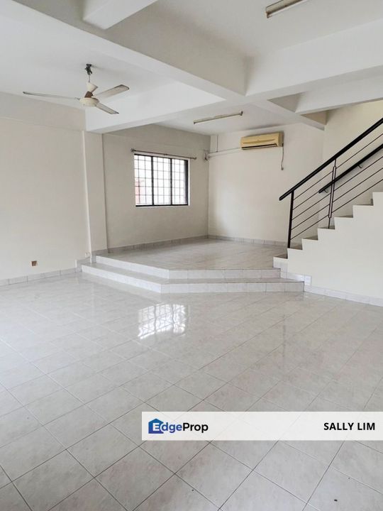 Taman Mount Austin Double Storey Good Condition 24hrs G&G, Johor, Johor Bahru