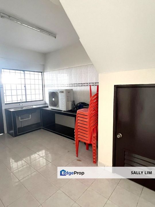 Taman Mount Austin Double Storey Good Condition 24hrs G&G, Johor, Johor Bahru