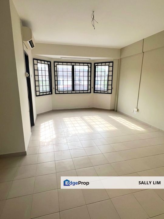 Taman Mount Austin Double Storey Good Condition 24hrs G&G, Johor, Johor Bahru