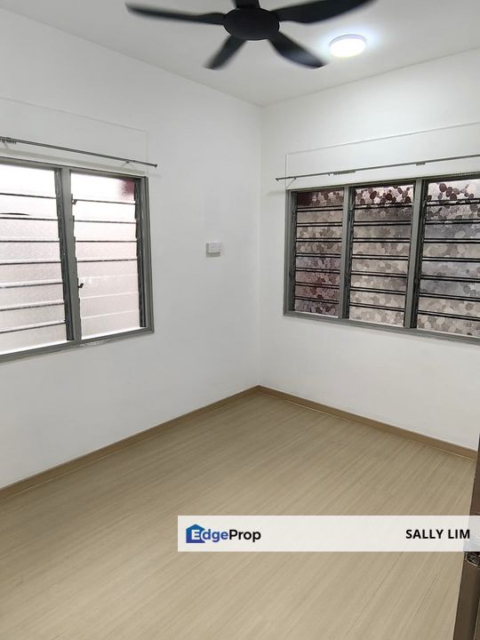 Taman Perling Jalan Camar Low Cost Flat Fully Renovated / Full Loan, Johor, Johor Bahru