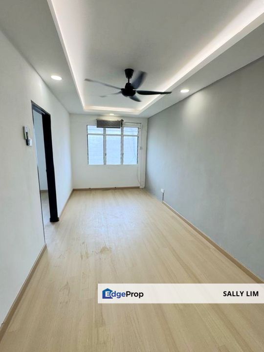 Rumah Pangsa Sri Orkid Ehsan Jaya Low Cost Flat Fully Renovated, Johor, Johor Bahru