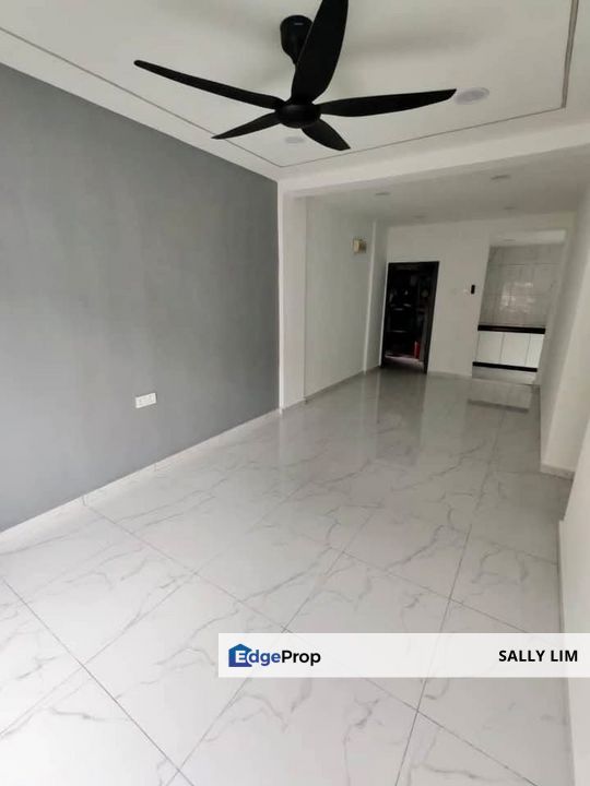 Rumah Pangsa Ria Lima Kedai Medium Cost Flat Low Floor Fully Renovated, Johor, Gelang Patah