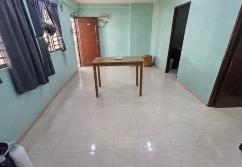 Bangunan Duta Impian (The Embassy Suites)