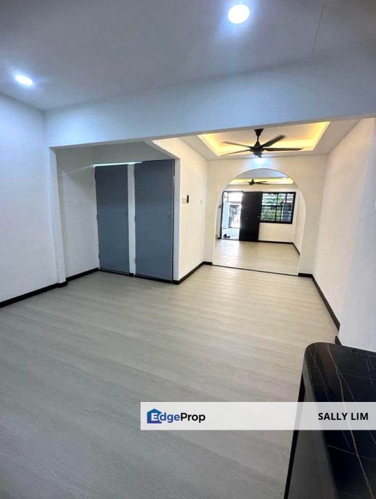 Taman Damai Jaya Skudai Double Storey Low Cost House For Rent, Johor, Skudai