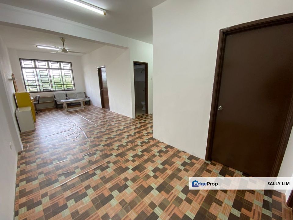 Ehsan Jaya Medium Cost Shop Apartment 2nd Floor For Rent / Block M, Johor, Johor Bahru