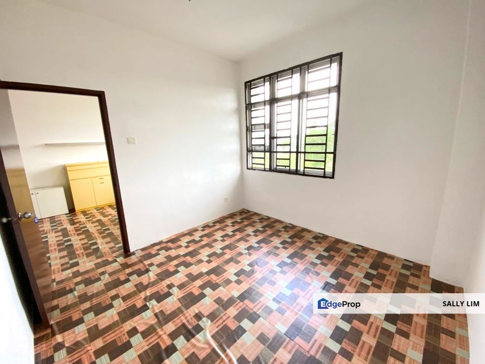 Ehsan Jaya Medium Cost Shop Apartment 2nd Floor For Rent / Block M, Johor, Johor Bahru