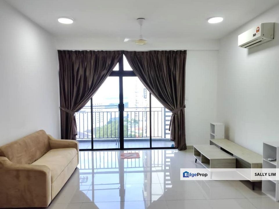 Citywoods Apartment JB Town 2+1 Rooms with Fully Furnished Nearby CIQ, Johor, Johor Bahru