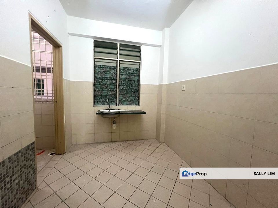 Bayu Puteri 1 Apartment @ Permas 3 Rooms & Fully Furnished For Rent, Selangor, Tropicana