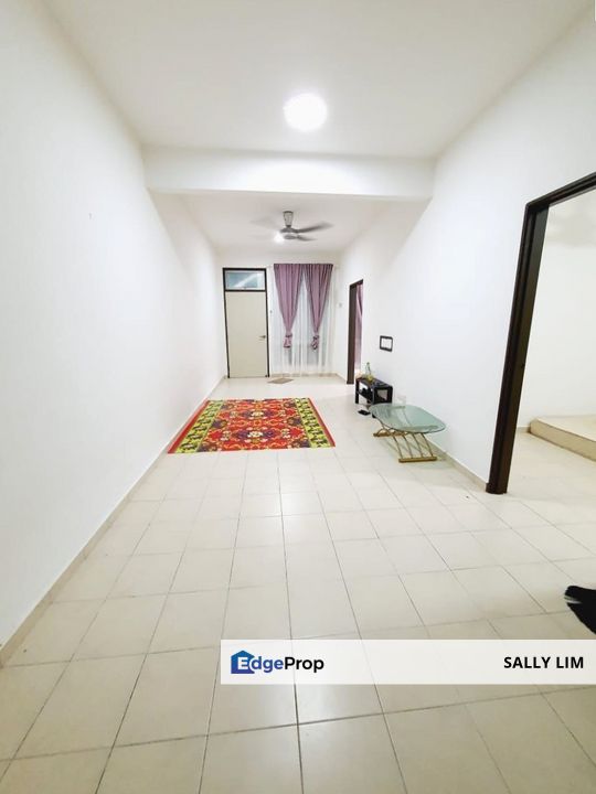 Desa Cemerlang Ulu Tiram Town House Ground Floor Unit For Sale, Johor, Ulu Tiram
