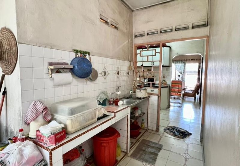 Taman Intan Jalan Baiduri Ulu Tiram Single Storey Low Cost House