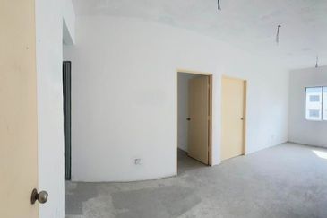 Taman Desa Kempas Flat For Sale