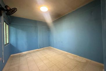 Sri Intan (Bandar Seri Alam)