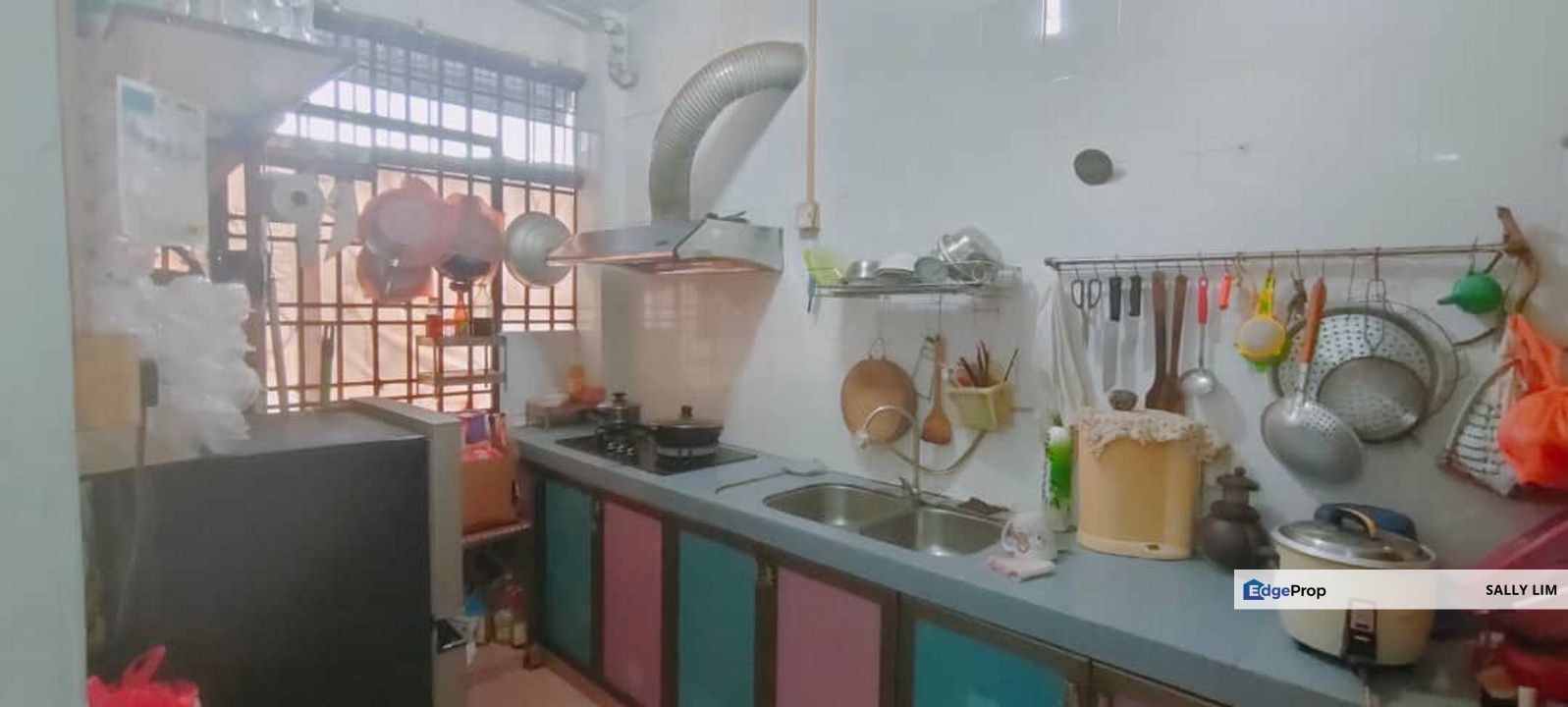 Perumahan Rakyat Lima Kedai Flat Corner 3rd Floor / Near Mutiara Rini, Johor, Skudai