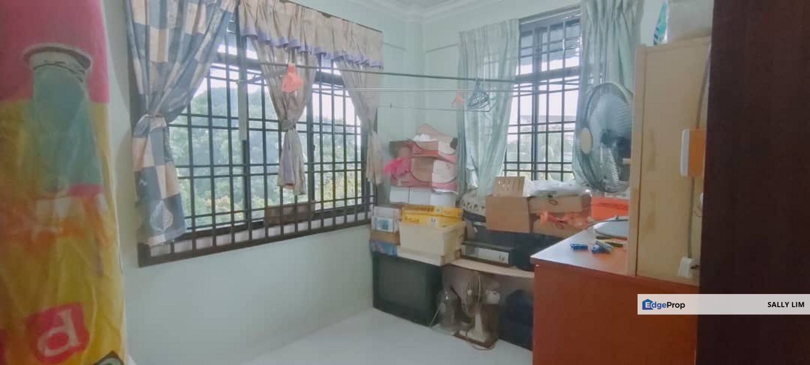 Perumahan Rakyat Lima Kedai Flat Corner 3rd Floor / Near Mutiara Rini, Johor, Skudai