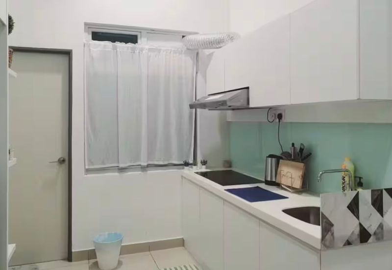 MANHATTAN @ Austin Heights