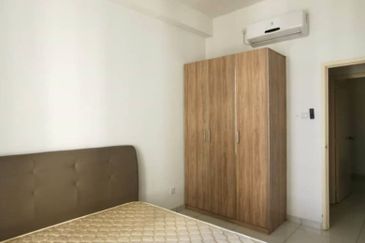 D'Summit Residences @ Kempas Utama