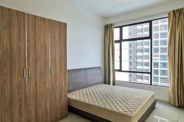 D'Summit Residences @ Kempas Utama