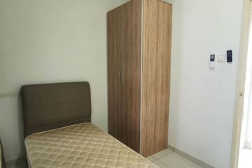 D'Summit Residences @ Kempas Utama