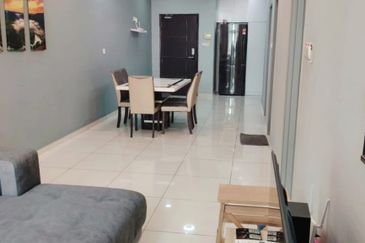 D'Summit Residences @ Kempas Utama