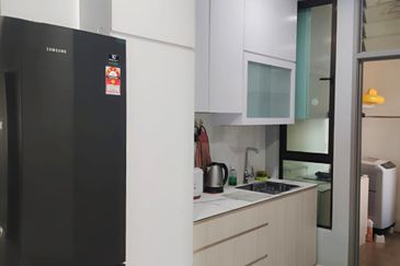 D'Summit Residences @ Kempas Utama