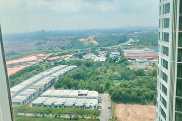 D'Summit Residences @ Kempas Utama