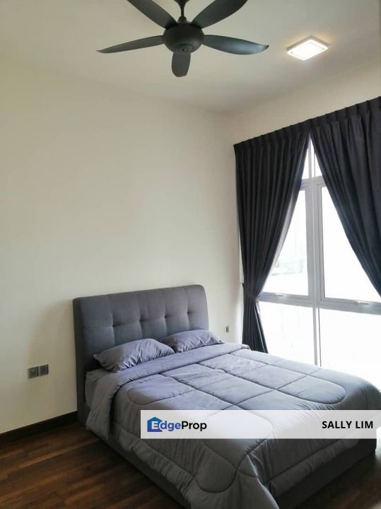 Paragon Suites @ JB Town 2 Rooms Unit / Walking Distance to CIQ, Johor, Johor Bahru