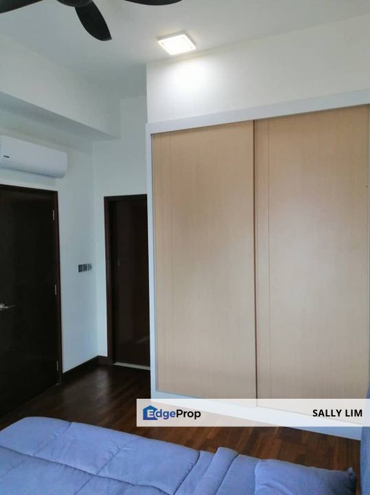 Paragon Suites @ JB Town 2 Rooms Unit / Walking Distance to CIQ, Johor, Johor Bahru