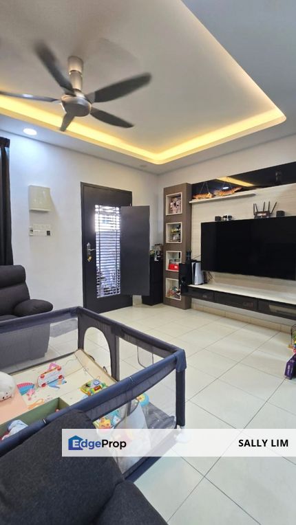 Taman Scientex Senai 2.5 Storey Terrace House Renovated Unit, Johor, Senai