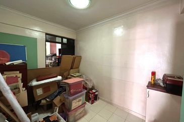 Sri Lanang Flat (Rumah Pangsa Sri Lanang)