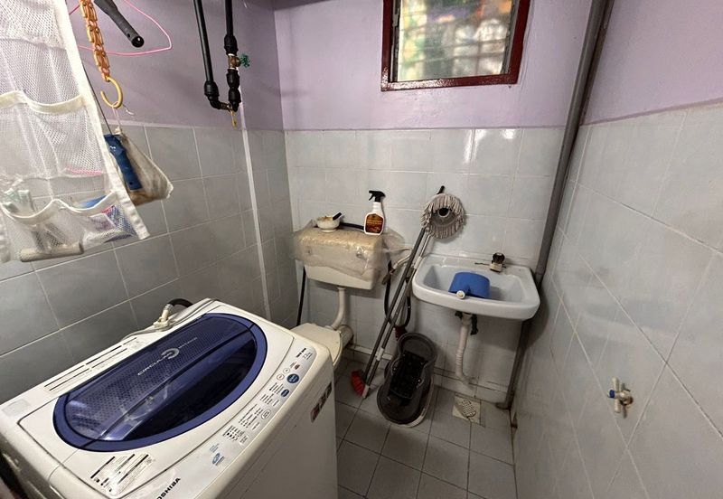 Sri Lanang Flat (Rumah Pangsa Sri Lanang)