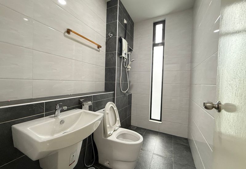 The Straits View Residences