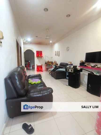 Taman Nusa Bestari 2 Single Storey Nearby Best Mart / Shop / Bank, Johor, Skudai